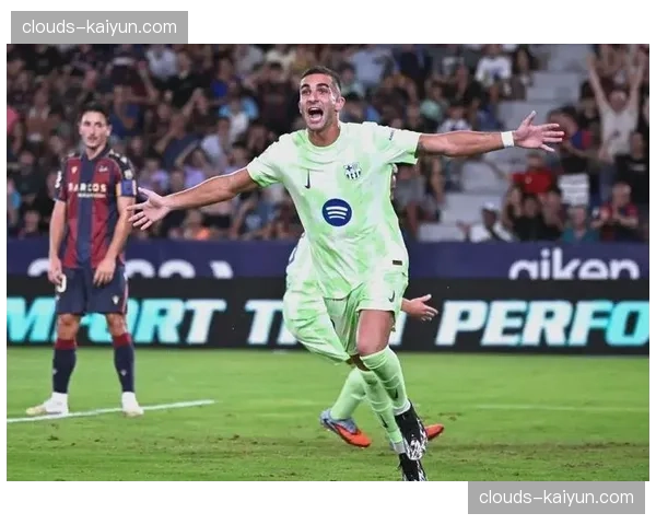 巴萨半场2-0领先莱万特，控球率高达73%完成22次射门