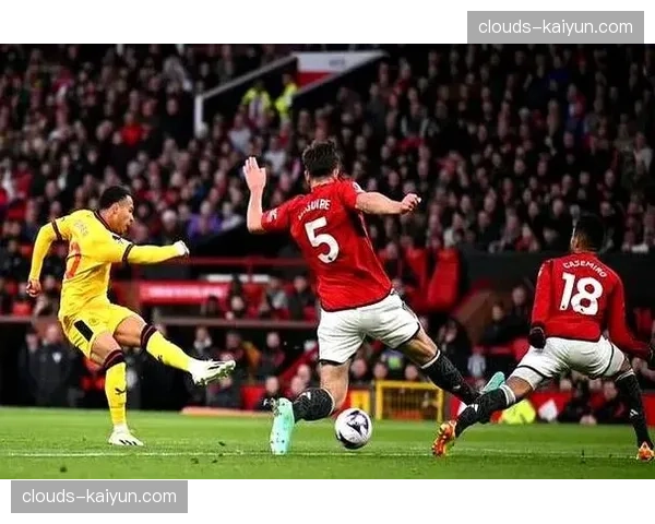 即时战报：曼联对阵谢菲联，B费远射世界波破门